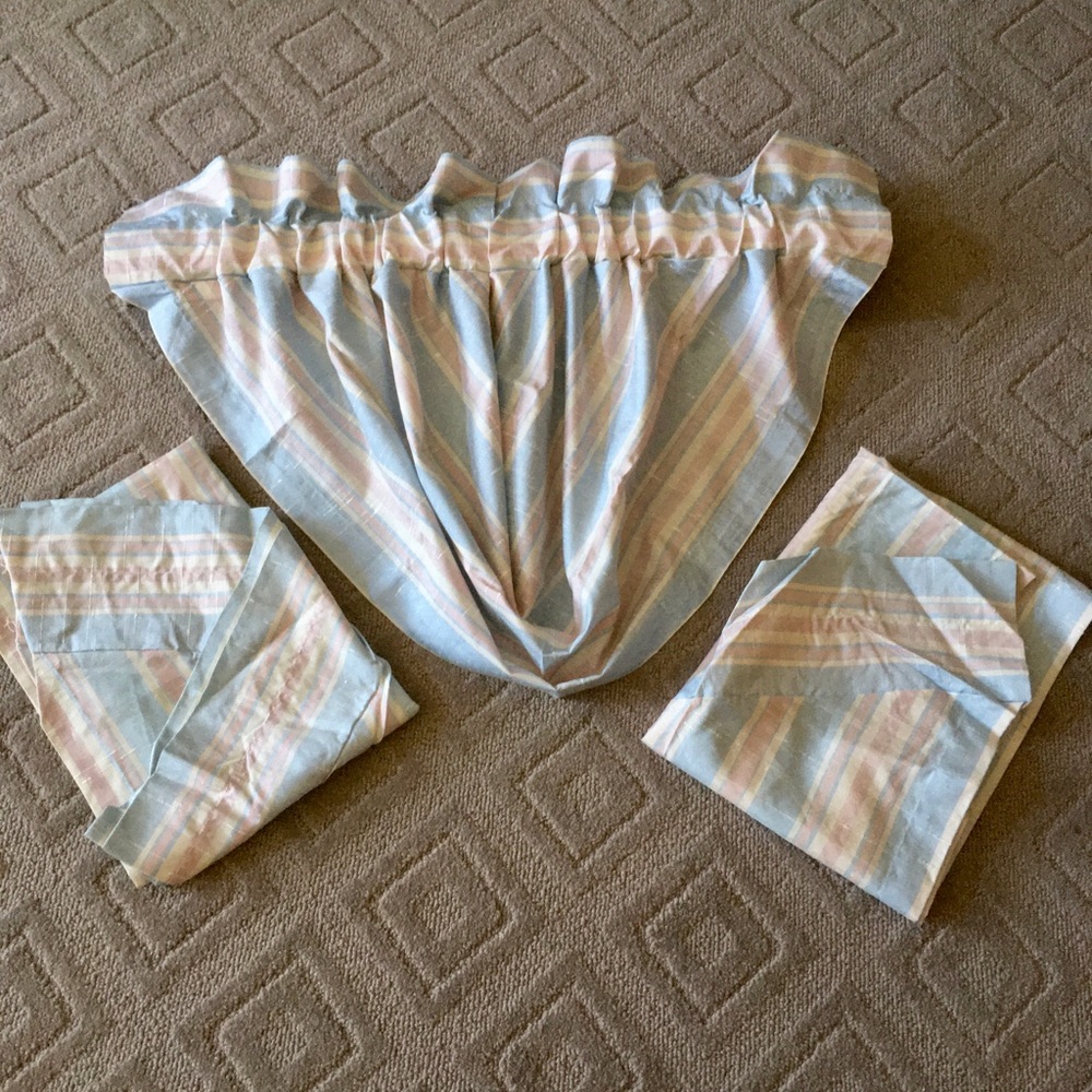 Rolling Swag Valances (3)
